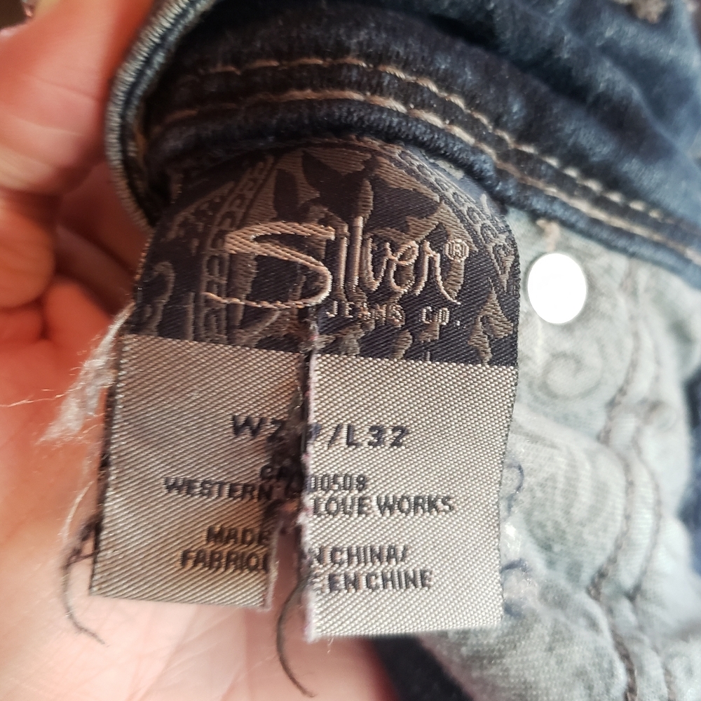 Silver Jeans - Picture 2 of 8